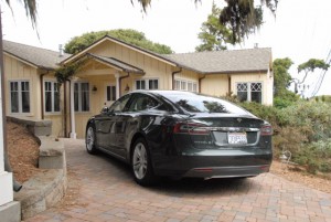Tesla S - charging